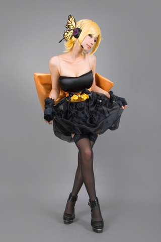 Illustration for article titled Welcome to a Korean Cosplay Inferno (Burn Baby, Burn)